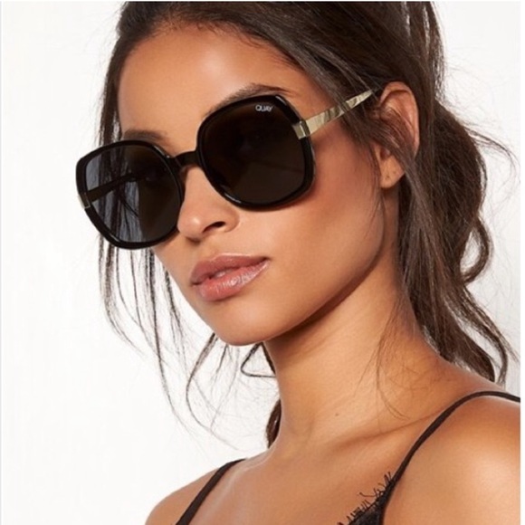 Quay Australia Accessories - Quay Australia X Chrissy Teigen Gold Dust Oversized Square Sunglasses Black